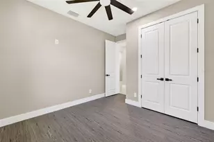 288 Roosevelt Ave, Masaryktown, FL 34604 - Photo 32