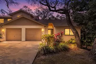 1880 Whispering Way, Tarpon Springs, FL 34689 - Photo 1