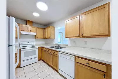 2102 Hembury Place SE #34, Sun City Center, FL 33573 - Photo 22