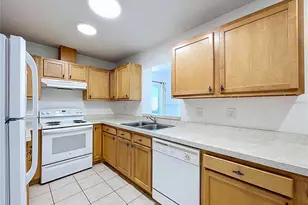 2102 Hembury Pl SE, Sun City Center, FL 33573 - Photo 22