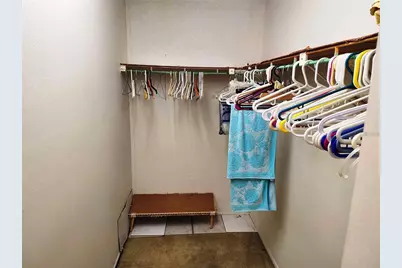 205 Dogwood Circle #205, Seminole, FL 33777 - Photo 14