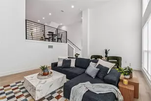 3840 Pompano Dr SE, Saint Petersburg, FL 33705 - Photo 2