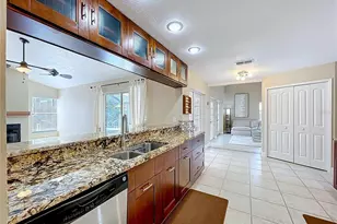 8601 Chadwick Dr, Tampa, FL 33635 - Photo 20