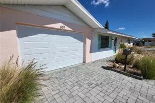 601 Allegheny Dr, Sun City Center, FL 33573 - Photo 6