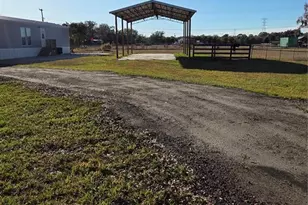 4901 Vaughn Rd, Plant City, FL 33565 - Photo 2