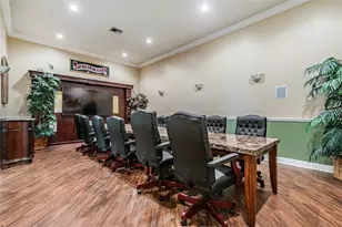 10108 Courtney Oaks Cir, Tampa, FL 33619 - Photo 36