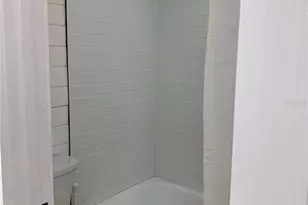 800 Bayway Blvd, Clearwater Beach, FL 33767 - Photo 12