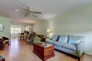 4710 Bay St NE, Saint Petersburg, FL 33703 - Photo 2