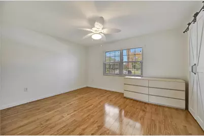 650 Pinellas Point Drive S #205, Saint Petersburg, FL 33705 - Photo 6