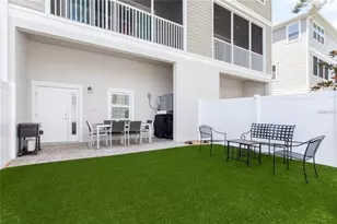 1273 Savona Dr NE, Saint Petersburg, FL 33702 - Photo 26