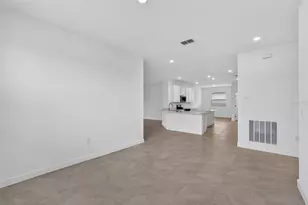 3205 Pineberry Xing, Parrish, FL 34219 - Photo 2