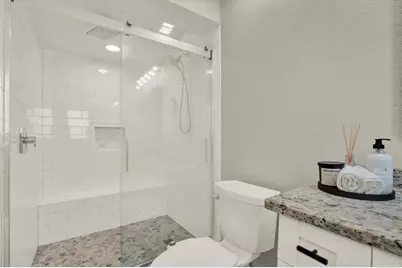 8781 Leona Street, Seminole, FL 33772 - Photo 16