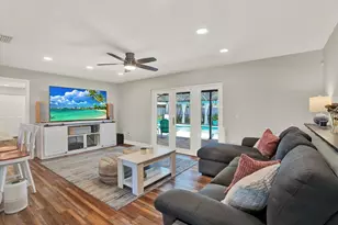 8781 Leona St, Seminole, FL 33772 - Photo 10