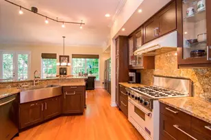 2907 Hansen Manor Ln, Tampa, FL 33611 - Photo 6