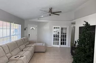 1421 Mohrlake Dr, Brandon, FL 33511 - Photo 10