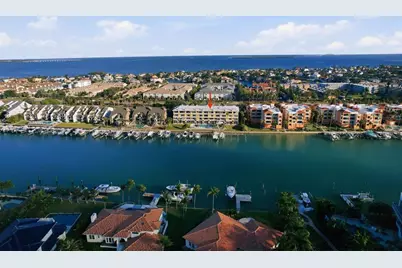 544 Pinellas Bayway S #TH13, Tierra Verde, FL 33715 - Photo 4