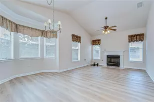 10409 Villa View Cir, Tampa, FL 33647 - Photo 6