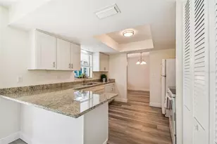 3165 Woodmont Dr, Sarasota, FL 34232 - Photo 20