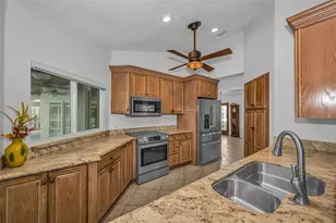 12038 Stone Crossing Cir, Tampa, FL 33635 - Photo 24