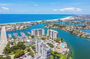 9425 Blind Pass Rd, Saint Pete Beach, FL 33706 - Photo 40