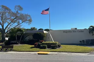 7951 58th Ave N, Saint Petersburg, FL 33709 - Photo 4