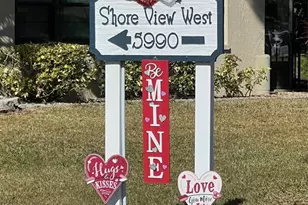 7951 58th Ave N, Saint Petersburg, FL 33709 - Photo 2