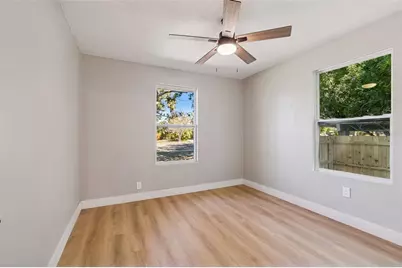 6936 9th Avenue N, Saint Petersburg, FL 33710 - Photo 18