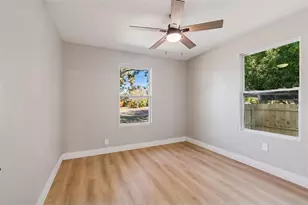 6936 9th Ave N, Saint Petersburg, FL 33710 - Photo 18