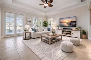 423 Manns Harbor Dr, Apollo Beach, FL 33572 - Photo 4