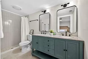 4705 Foxshire Cir, Tampa, FL 33624 - Photo 14