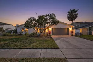 4705 Foxshire Cir, Tampa, FL 33624 - Photo 26