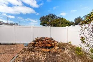 13565 86th Ave, Seminole, FL 33776 - Photo 12