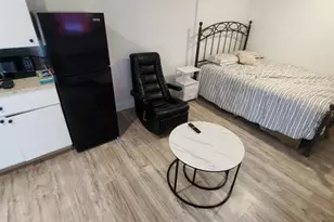 3109 Sandspur Dr, Tampa, FL 33618 - Photo 14