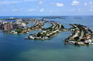 690 Island Way, Clearwater Beach, FL 33767 - Photo 10