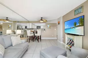 51 Island Way, Clearwater Beach, FL 33767 - Photo 20