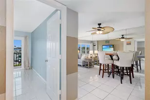 51 Island Way, Clearwater Beach, FL 33767 - Photo 12
