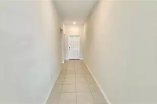 6523 Bar S Bar Trl, Zephyrhills, FL 33541 - Photo 10