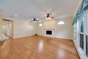 18006 Clear Lake Dr, Lutz, FL 33548 - Photo 40