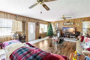 3900 70th St N, Saint Petersburg, FL 33709 - Photo 4