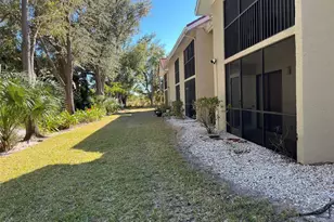 9627 Eaton Gardens Ln, Fort Myers, FL 33919 - Photo 18