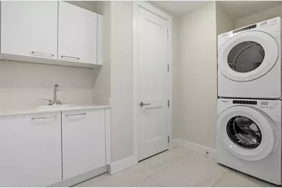 275 1st Ave S #1008, Saint Petersburg, FL 33701 - Photo 42
