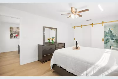 650 Pinecrest Drive, Largo, FL 33770 - Photo 22