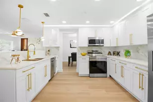 650 Pinecrest Dr, Largo, FL 33770 - Photo 16