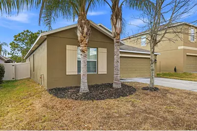 211 English Channel Place, Dover, FL 33527 - Photo 2