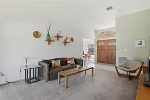 846 Centerwood Dr, Tarpon Springs, FL 34688 - Photo 10