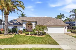 846 Centerwood Dr, Tarpon Springs, FL 34688 - Photo 1