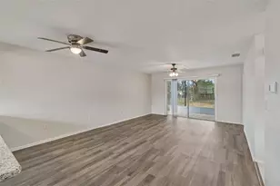 12836 Kellywood Cir, Hudson, FL 34669 - Photo 4