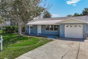 13732 Plumosa Ave, Hudson, FL 34667 - Photo 6