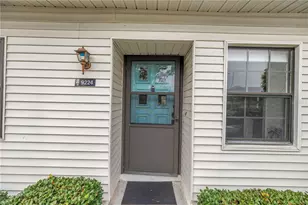 9224 Mission Oaks Blvd, Seminole, FL 33776 - Photo 6