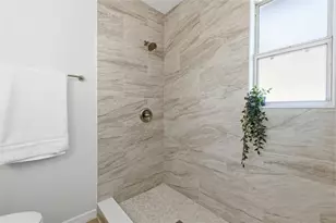 1027 27th Ave S, Saint Petersburg, FL 33705 - Photo 28